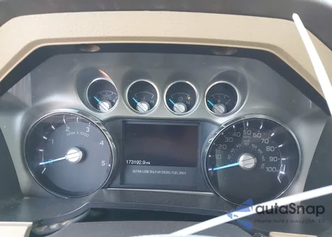 2014 Ford F-250 Lariat z USA, uszkodzony, nr VIN 1FT7W2BT7EEA72050